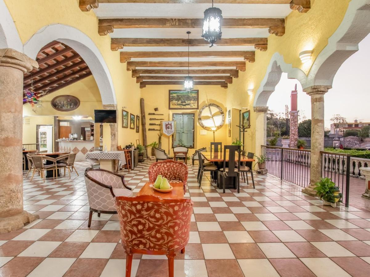 Hotel Hacienda Sanchez Вальядолід Екстер'єр фото